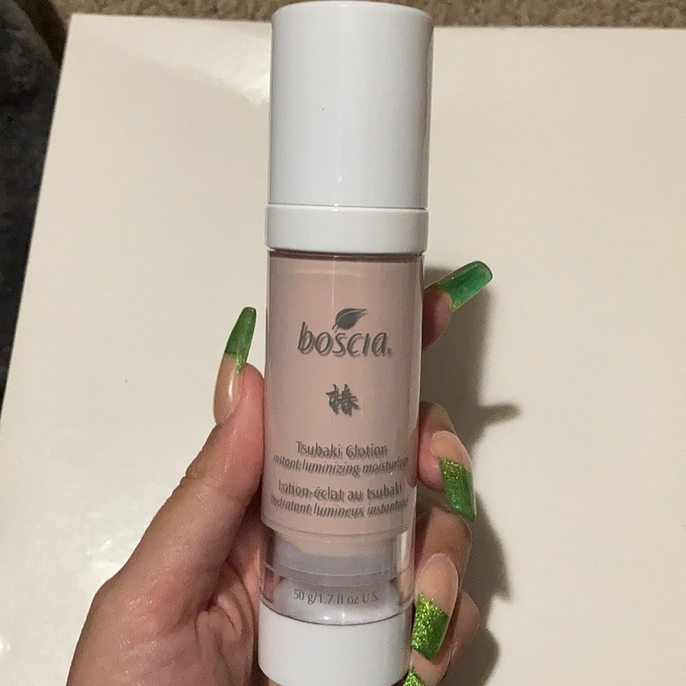 Boscia Tsubaki Glotion moisturizer